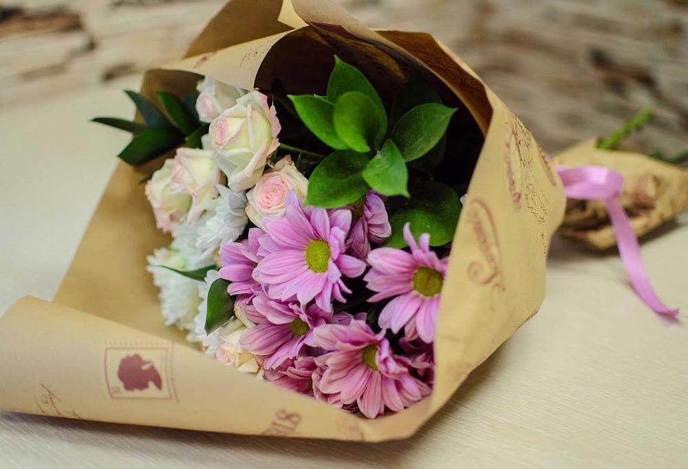 Букет цветов из: Розы и Хризантемы в Колюбакино