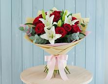 Букет цветов из:  Лилии и Розы #REPLACE_PRED# Колюбакино