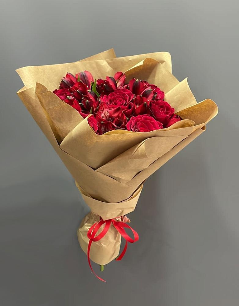 Букет цветов из: Альстромерии и Розы в Колюбакино