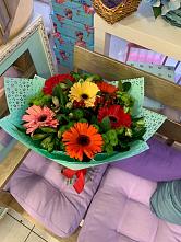 Букет цветов из:  Герберы, Хризантемы и Альстромерии #REPLACE_PRED# Колюбакино