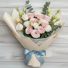 Букет цветов из:  Лизиантусы в Колюбакино