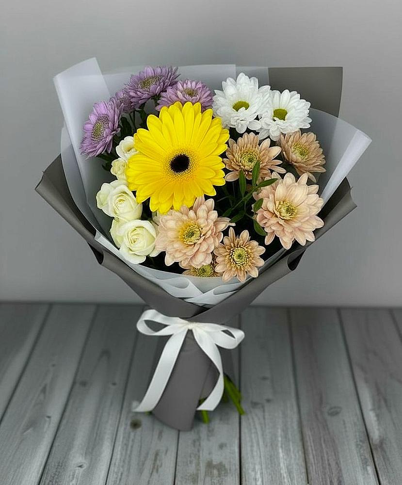 Букет цветов из: Розы, Герберы и Хризантемы в Колюбакино