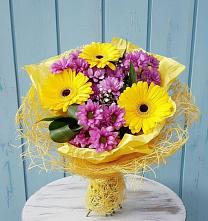 Букет цветов из:  Хризантемы и Герберы в Колюбакино