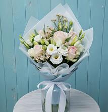 Букет цветов из:  Розы и Лизиантусы в Колюбакино