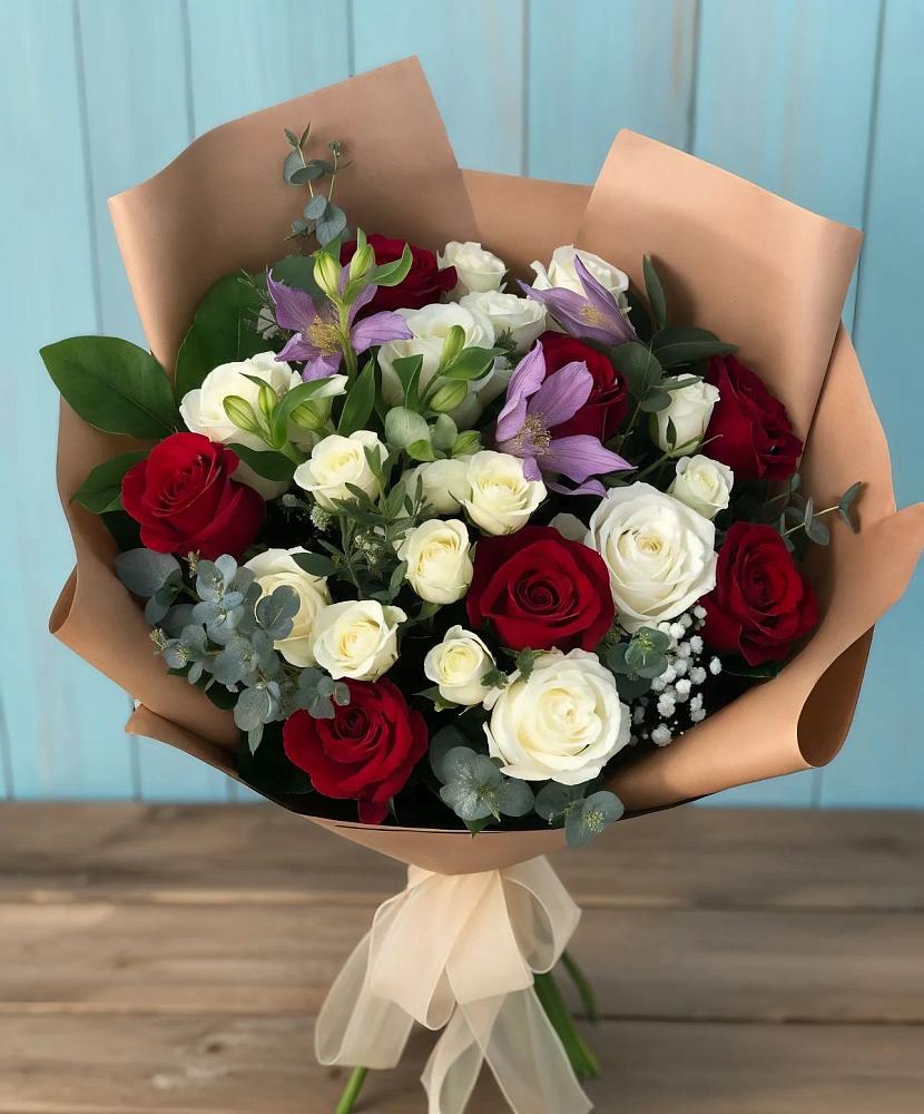 Букет цветов из: Розы и Альстромерии в Колюбакино