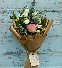Букет цветов из:  Розы и Лизиантусы в Колюбакино