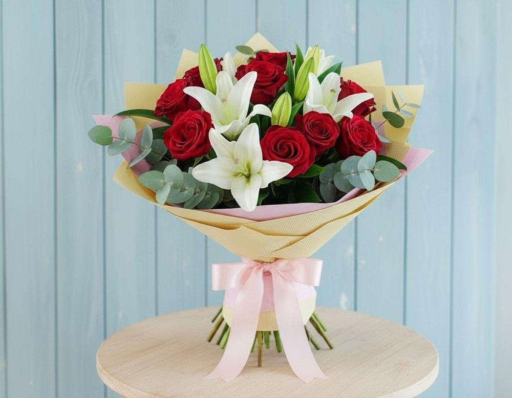 Букет цветов из: Лилии и Розы в Колюбакино